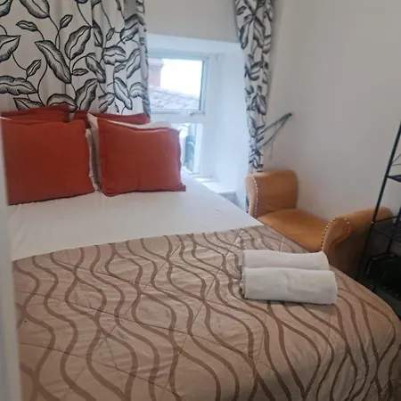 Apartahotel Market 4 *